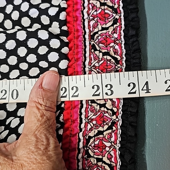 WHITE HOUSE BLACK MARKET, women's Y2K Top Black and white dots. Size small. - Picture 10 of 10